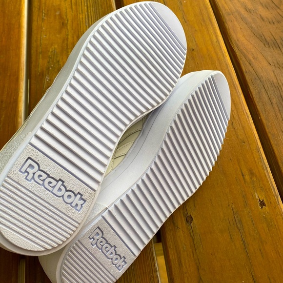 NWOT Reebok Club C Style Sneakers Women’s Size 8 - Picture 4 of 5